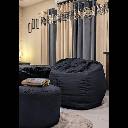 Ambiance Boutique Suites Lahore Exterior foto